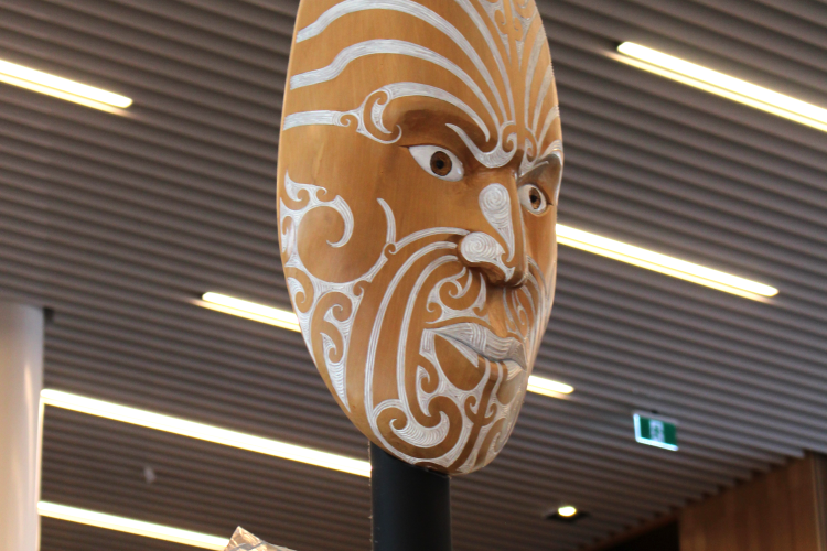 Tāwhaki Sculpture