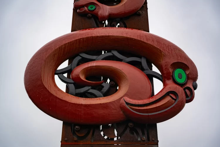 Takapūneke Pou
